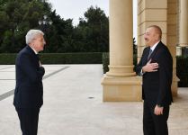 Prezident İlham Əliyev Bosniya və Herseqovinanın Rəyasət Heyətinin üzvü Şefik Caferoviçlə görüşüb (FOTO/VİDEO)
