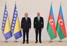 Prezident İlham Əliyev Bosniya və Herseqovinanın Rəyasət Heyətinin üzvü Şefik Caferoviçlə görüşüb (FOTO/VİDEO)