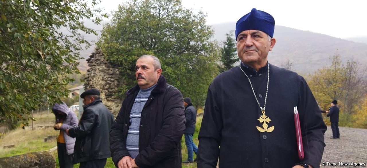 Alban-Udi xristian dini icması Xocavəndin Çinarlı kəndinə səfər edib (FOTO)