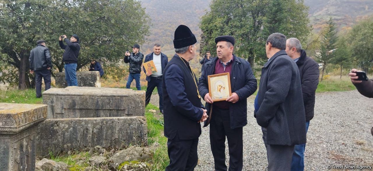 Alban-Udi xristian dini icması Xocavəndin Çinarlı kəndinə səfər edib (FOTO)