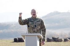 Azərbaycan Prezidenti, Silahlı Qüvvələrin Ali Baş Komandanı İlham Əliyev Şuşada hərbçilər qarşısında çıxış edib (FOTO/VİDEO) (YENİLƏNİB-2)