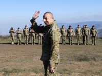 Azərbaycan Prezidenti, Silahlı Qüvvələrin Ali Baş Komandanı İlham Əliyev Şuşada hərbçilər qarşısında çıxış edib (FOTO/VİDEO) (YENİLƏNİB-2)