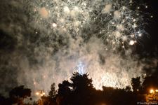 Bakıda Zəfər Gününə həsr edilən musiqili atəşfəşanlıq olub (FOTO/VİDEO)