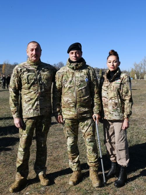 Azərbaycan Prezidenti, Silahlı Qüvvələrin Ali Baş Komandanı İlham Əliyev Şuşada hərbçilər qarşısında çıxış edib (FOTO/VİDEO) (YENİLƏNİB-2)