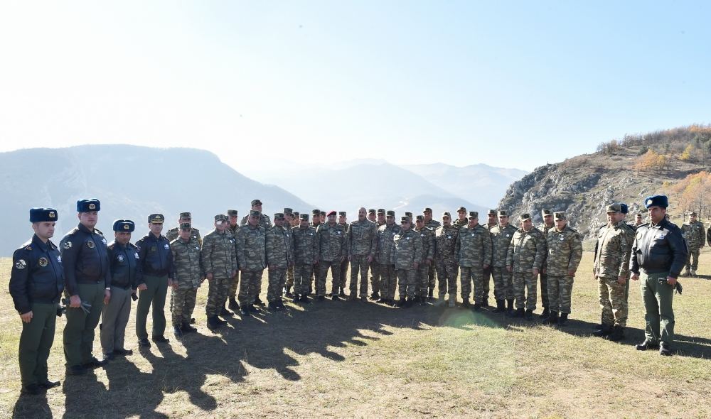 Azərbaycan Prezidenti, Silahlı Qüvvələrin Ali Baş Komandanı İlham Əliyev Şuşada hərbçilər qarşısında çıxış edib (FOTO/VİDEO) (YENİLƏNİB-2)
