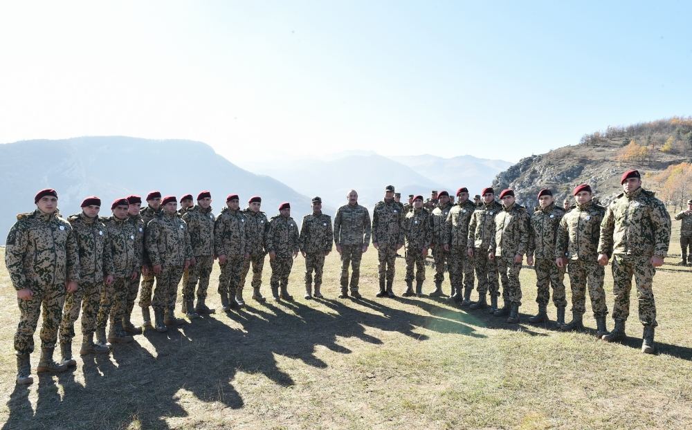 Azərbaycan Prezidenti, Silahlı Qüvvələrin Ali Baş Komandanı İlham Əliyev Şuşada hərbçilər qarşısında çıxış edib (FOTO/VİDEO) (YENİLƏNİB-2)
