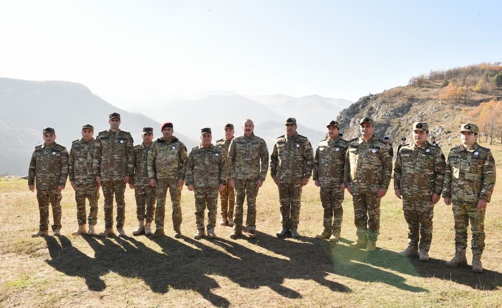 Azərbaycan Prezidenti, Silahlı Qüvvələrin Ali Baş Komandanı İlham Əliyev Şuşada hərbçilər qarşısında çıxış edib (FOTO/VİDEO) (YENİLƏNİB-2)