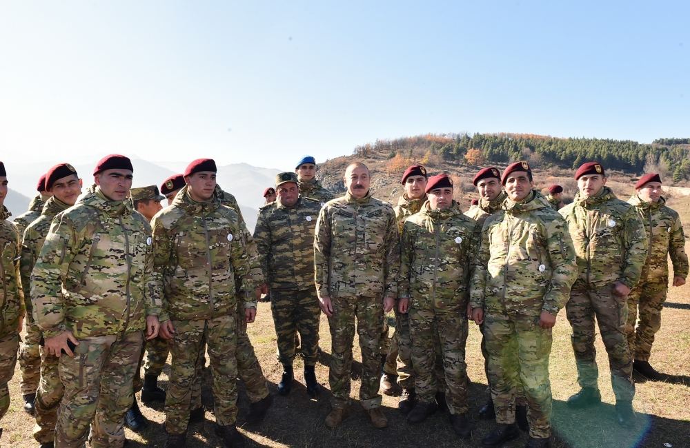 Azərbaycan Prezidenti, Silahlı Qüvvələrin Ali Baş Komandanı İlham Əliyev Şuşada hərbçilər qarşısında çıxış edib (FOTO/VİDEO) (YENİLƏNİB-2)