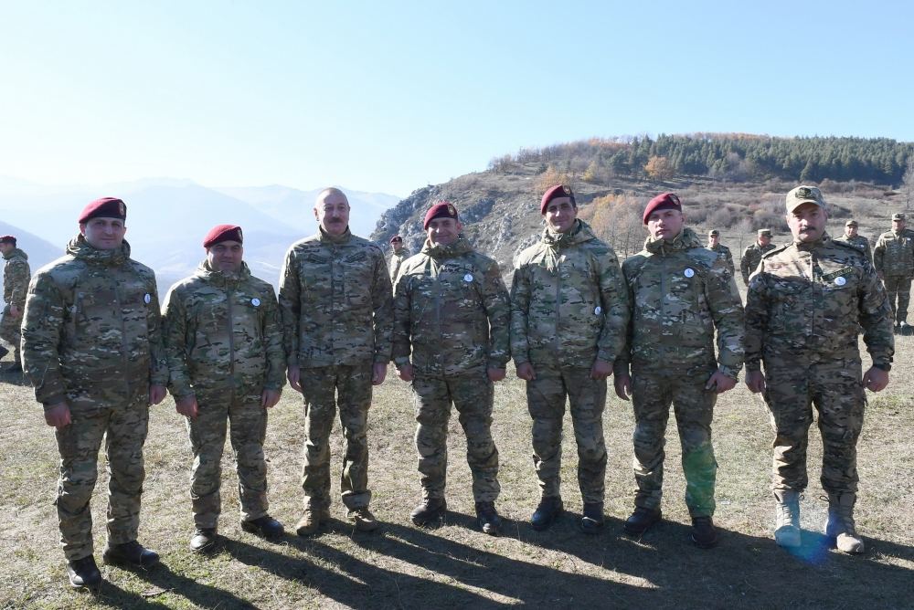 Azərbaycan Prezidenti, Silahlı Qüvvələrin Ali Baş Komandanı İlham Əliyev Şuşada hərbçilər qarşısında çıxış edib (FOTO/VİDEO) (YENİLƏNİB-2)