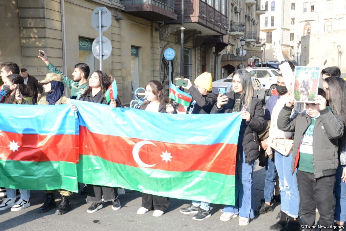 Bakıda Zəfər yürüşü və flaşmobu keçirilib (FOTO/VİDEO) (ƏLAVƏ OLUNUB)