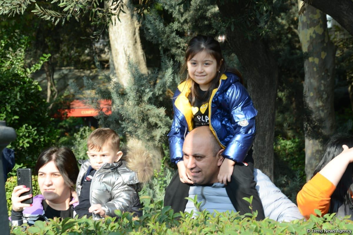 Bakıda Zəfər yürüşü və flaşmobu keçirilib (FOTO/VİDEO) (ƏLAVƏ OLUNUB)