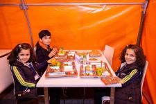 Şəhid övladları Zəfər yarmarkasında olublar (FOTO)