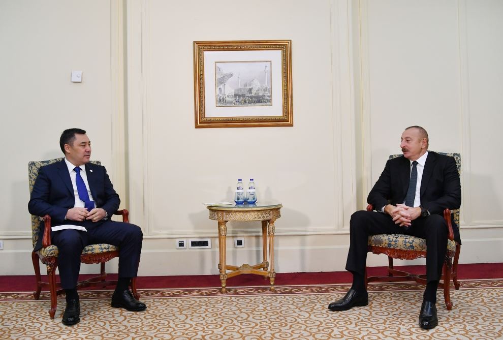 Prezident İlham Əliyev İstanbulda Qırğızıstan Prezidenti Sadır Japarovla görüşüb (FOTO/VİDEO) (YENİLƏNİB)