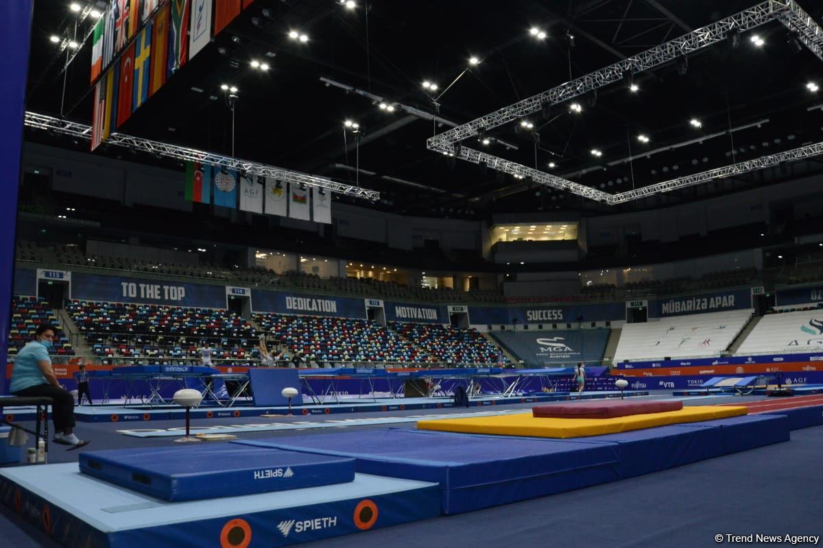 ABŞ səfiri Bakıda Milli Gimnastika Arenasında olub (FOTO)