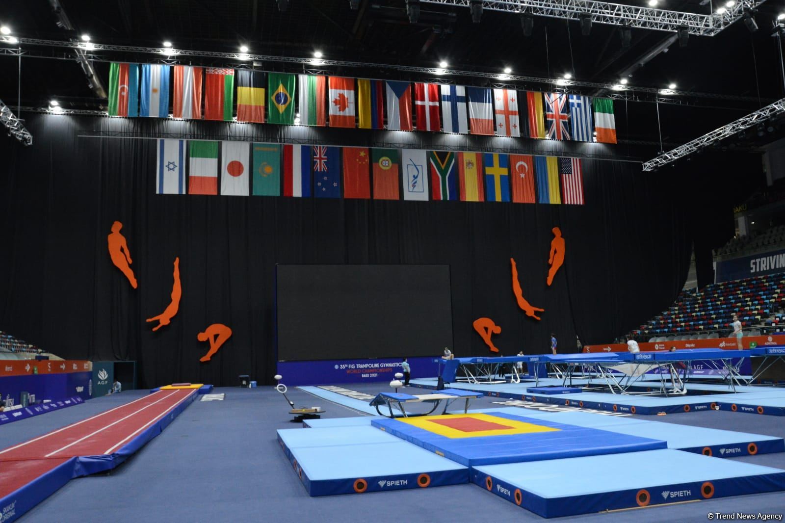 ABŞ səfiri Bakıda Milli Gimnastika Arenasında olub (FOTO)