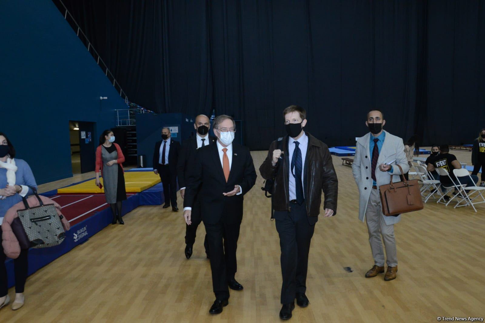 ABŞ səfiri Bakıda Milli Gimnastika Arenasında olub (FOTO)