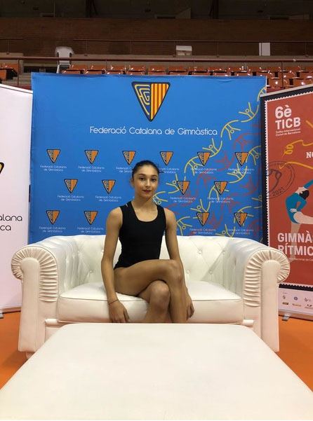 Gimnastımız İspaniyadan gümüş medalla qayıdır (FOTO)