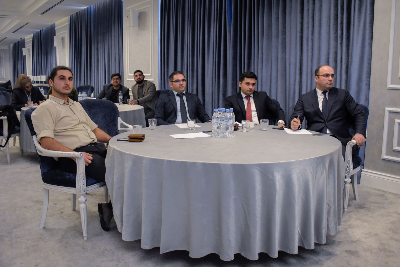Qarabağ Dirçəliş Fondu “Yüksəliş” müsabiqəsinin qalib və finalçıları ilə fikir mübadiləsi görüşü keçirib (FOTO)
