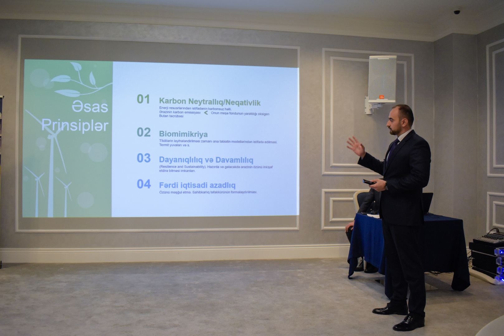 Qarabağ Dirçəliş Fondu “Yüksəliş” müsabiqəsinin qalib və finalçıları ilə fikir mübadiləsi görüşü keçirib (FOTO)