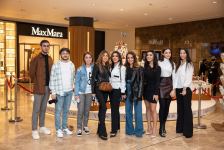 “Port Baku Mall”da Vətən müharibəsindəki qələbəyə həsr edilən “Karabakh – Winter Wonderland” adlı nəfis instalyasiya sərgisi keçirilir (FOTO/VİDEO)