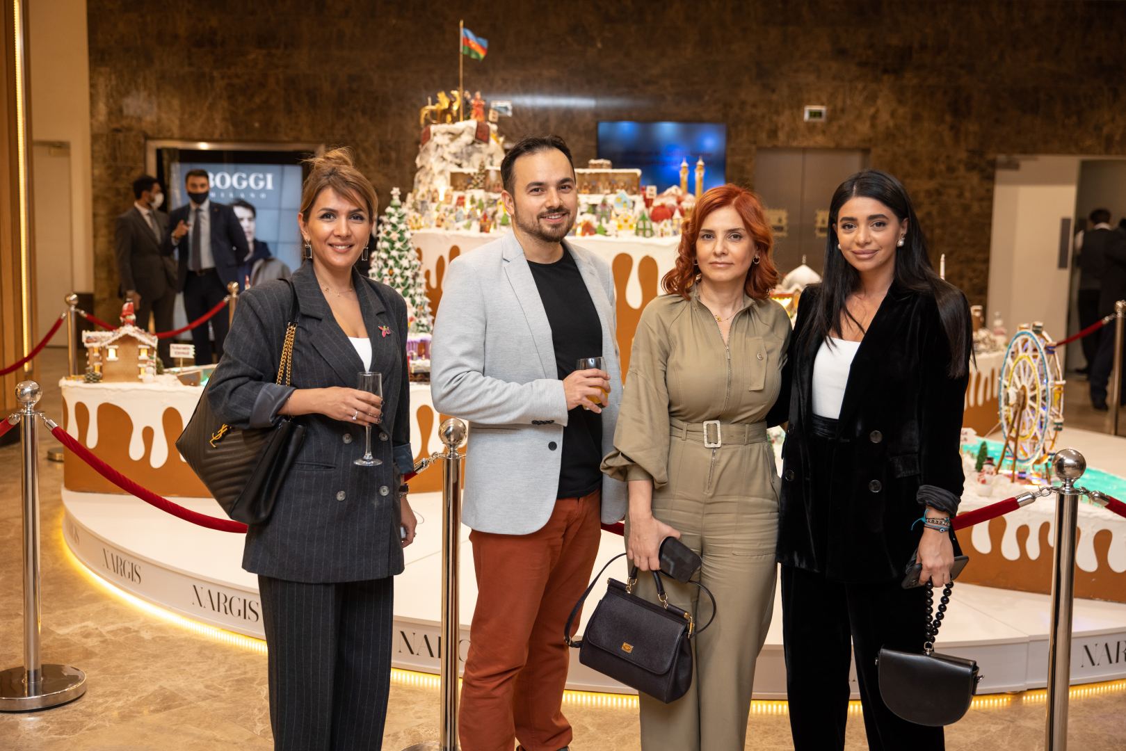 “Port Baku Mall”da Vətən müharibəsindəki qələbəyə həsr edilən “Karabakh – Winter Wonderland” adlı nəfis instalyasiya sərgisi keçirilir (FOTO/VİDEO)