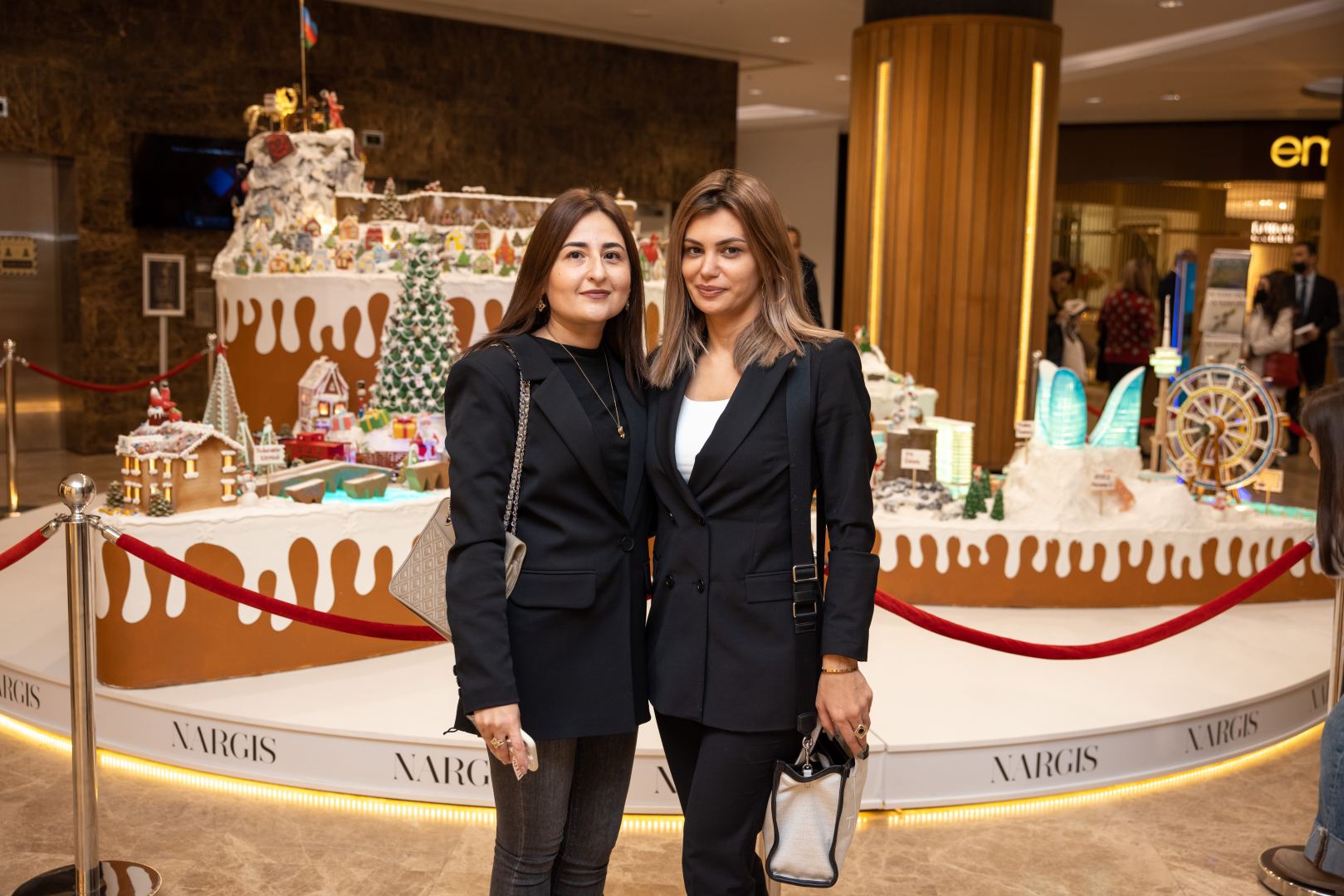 “Port Baku Mall”da Vətən müharibəsindəki qələbəyə həsr edilən “Karabakh – Winter Wonderland” adlı nəfis instalyasiya sərgisi keçirilir (FOTO/VİDEO)