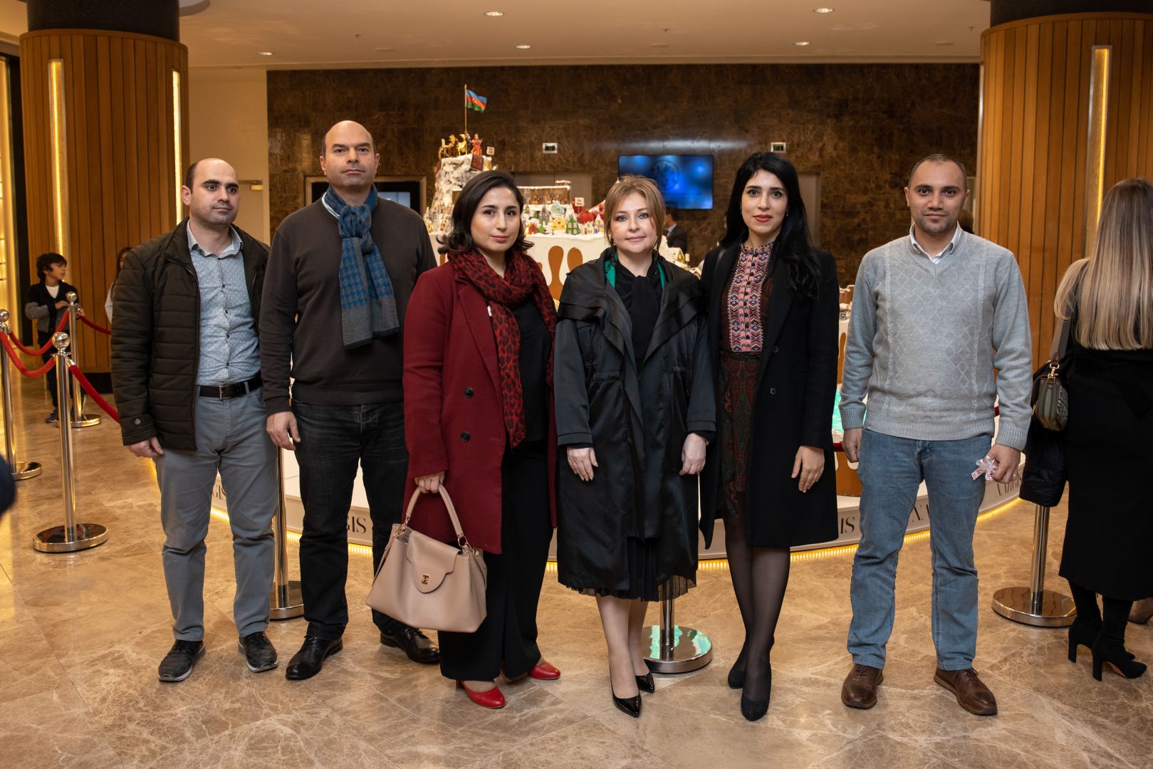 “Port Baku Mall”da Vətən müharibəsindəki qələbəyə həsr edilən “Karabakh – Winter Wonderland” adlı nəfis instalyasiya sərgisi keçirilir (FOTO/VİDEO)