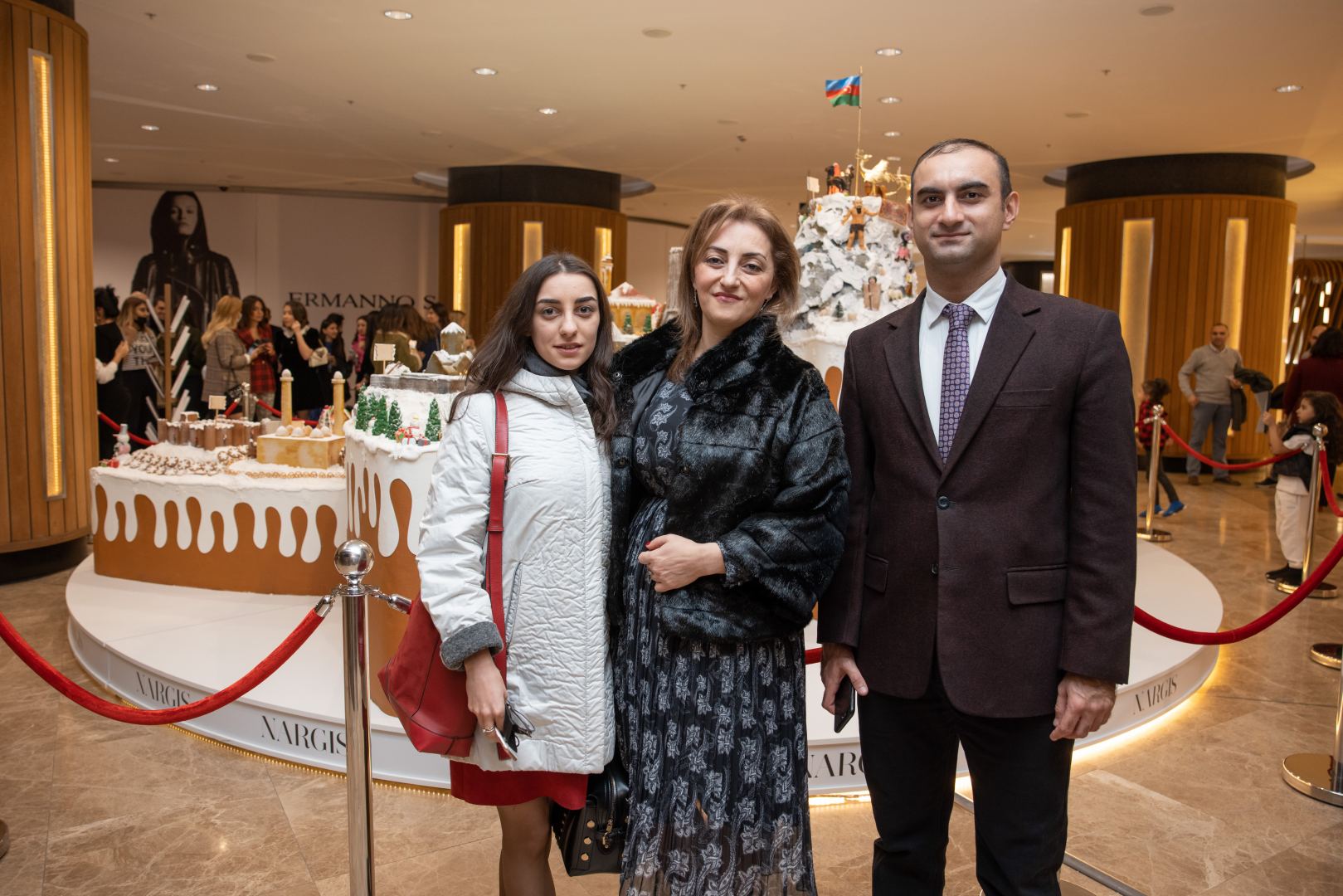 “Port Baku Mall”da Vətən müharibəsindəki qələbəyə həsr edilən “Karabakh – Winter Wonderland” adlı nəfis instalyasiya sərgisi keçirilir (FOTO/VİDEO)