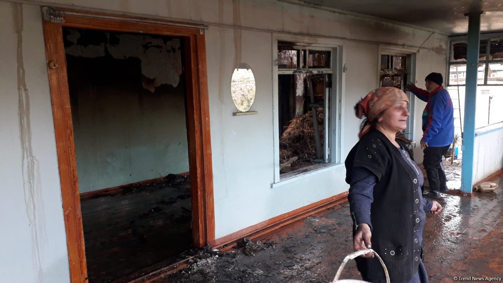 Ağcabədidə 5 otaqlı evdə yanğın olub (FOTO)