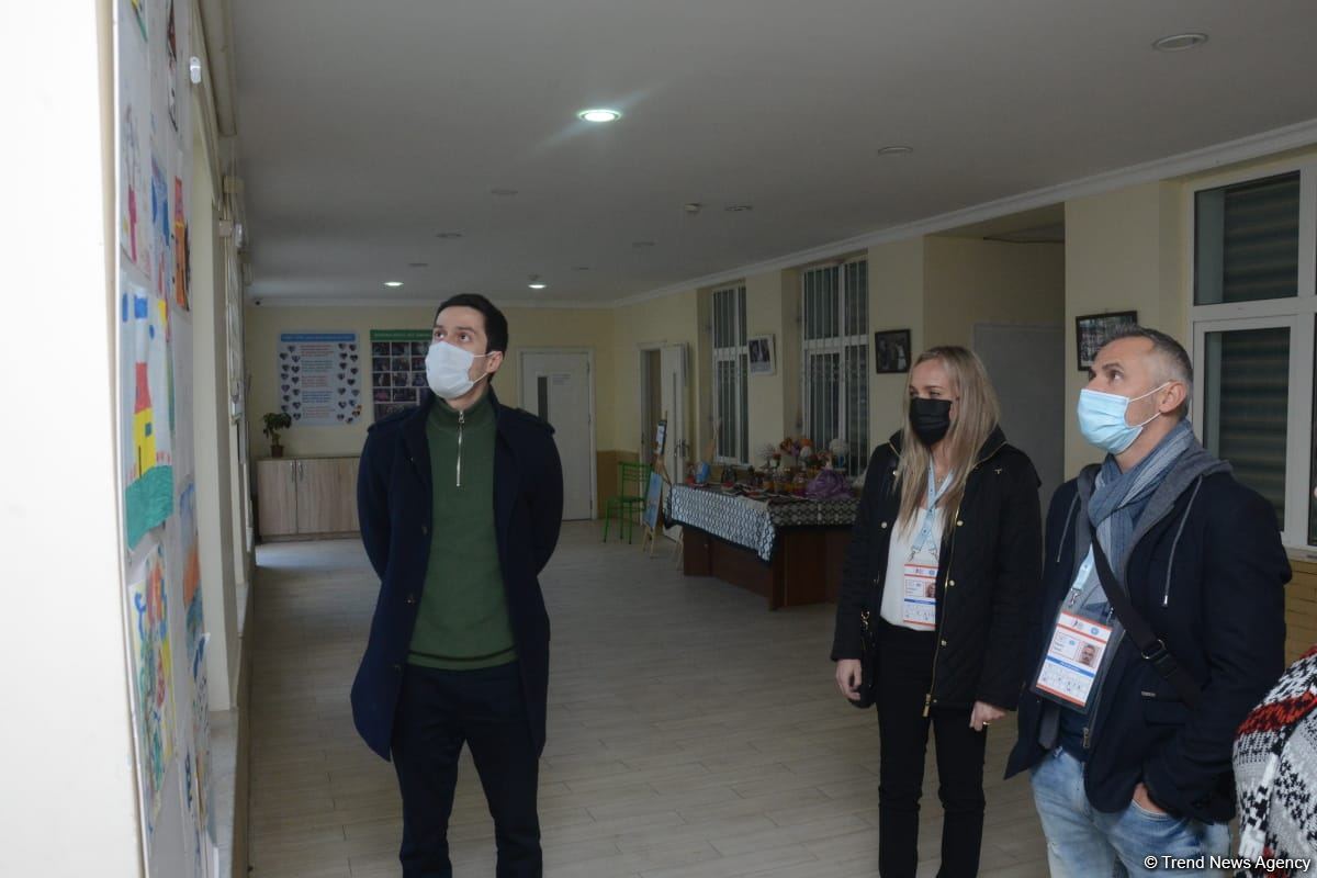 Azərbaycan Gimnastika Federasiyası Bakıda dünya çempionatının ulduz səfirlərinin iştirakı ilə xeyriyyə aksiyası keçirib (FOTO)