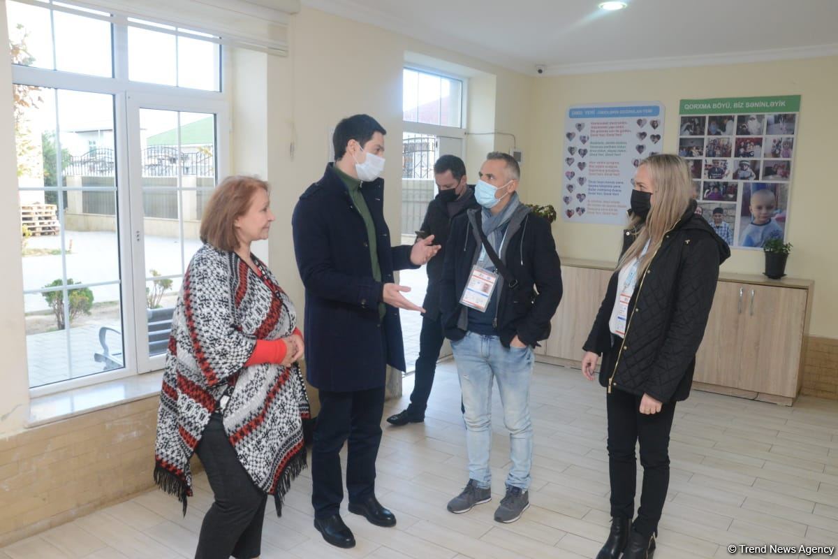 Azərbaycan Gimnastika Federasiyası Bakıda dünya çempionatının ulduz səfirlərinin iştirakı ilə xeyriyyə aksiyası keçirib (FOTO)