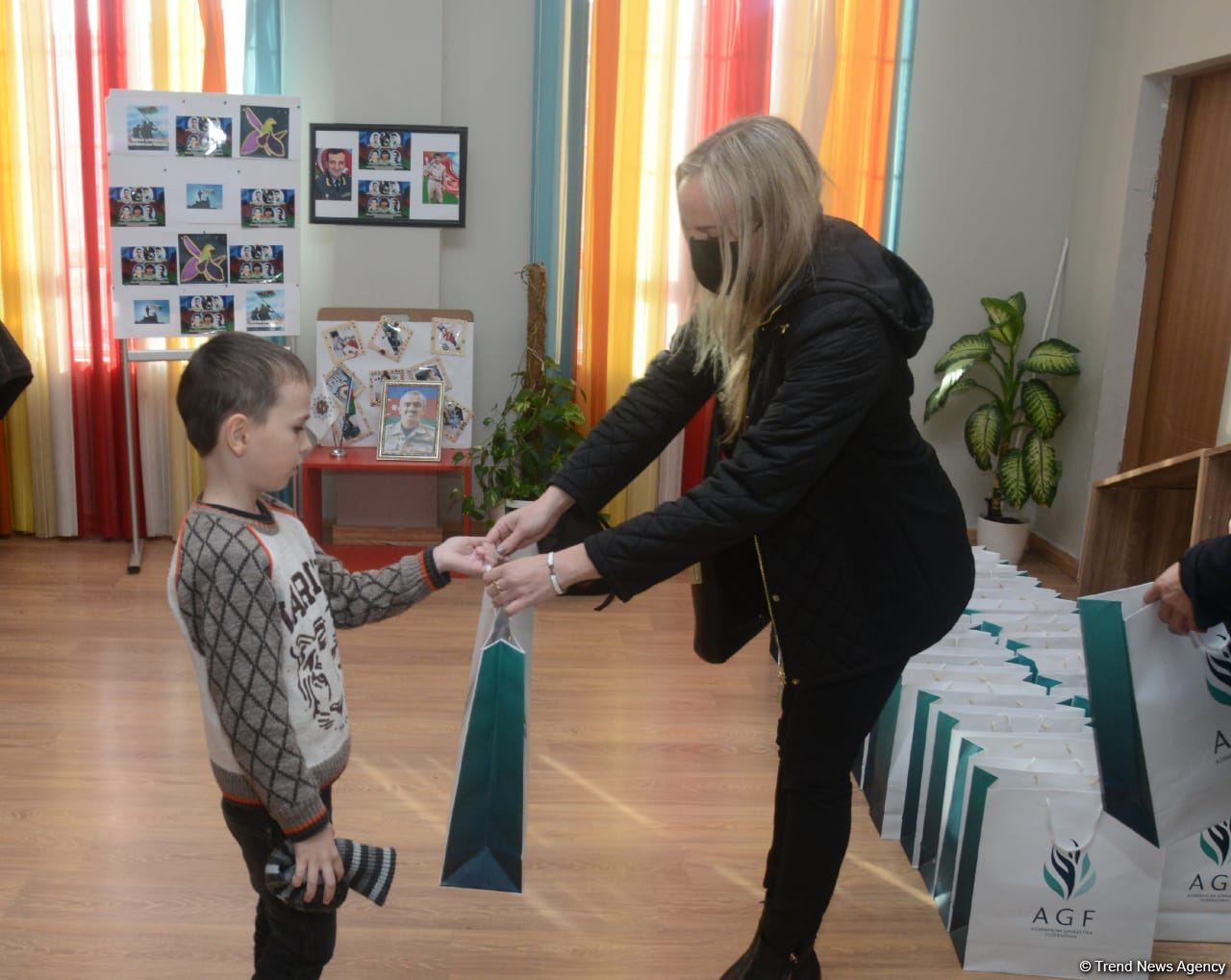 Azərbaycan Gimnastika Federasiyası Bakıda dünya çempionatının ulduz səfirlərinin iştirakı ilə xeyriyyə aksiyası keçirib (FOTO)