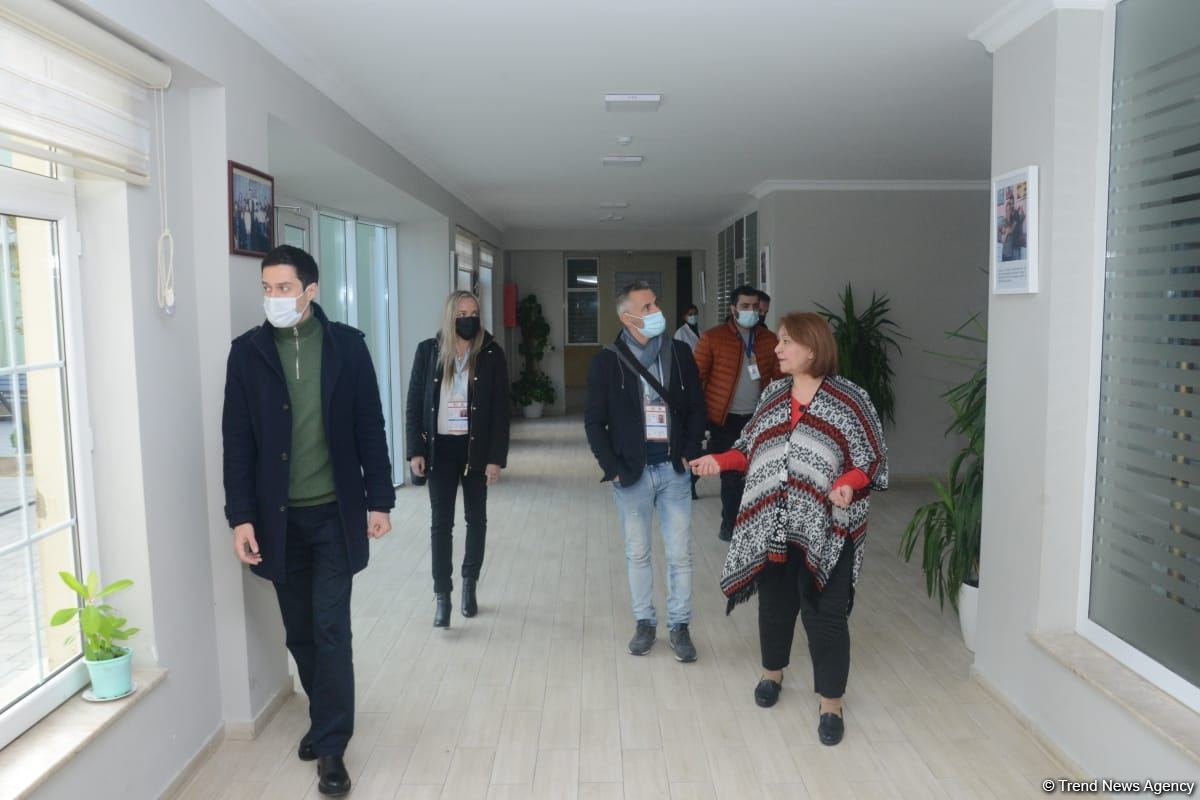 Azərbaycan Gimnastika Federasiyası Bakıda dünya çempionatının ulduz səfirlərinin iştirakı ilə xeyriyyə aksiyası keçirib (FOTO)