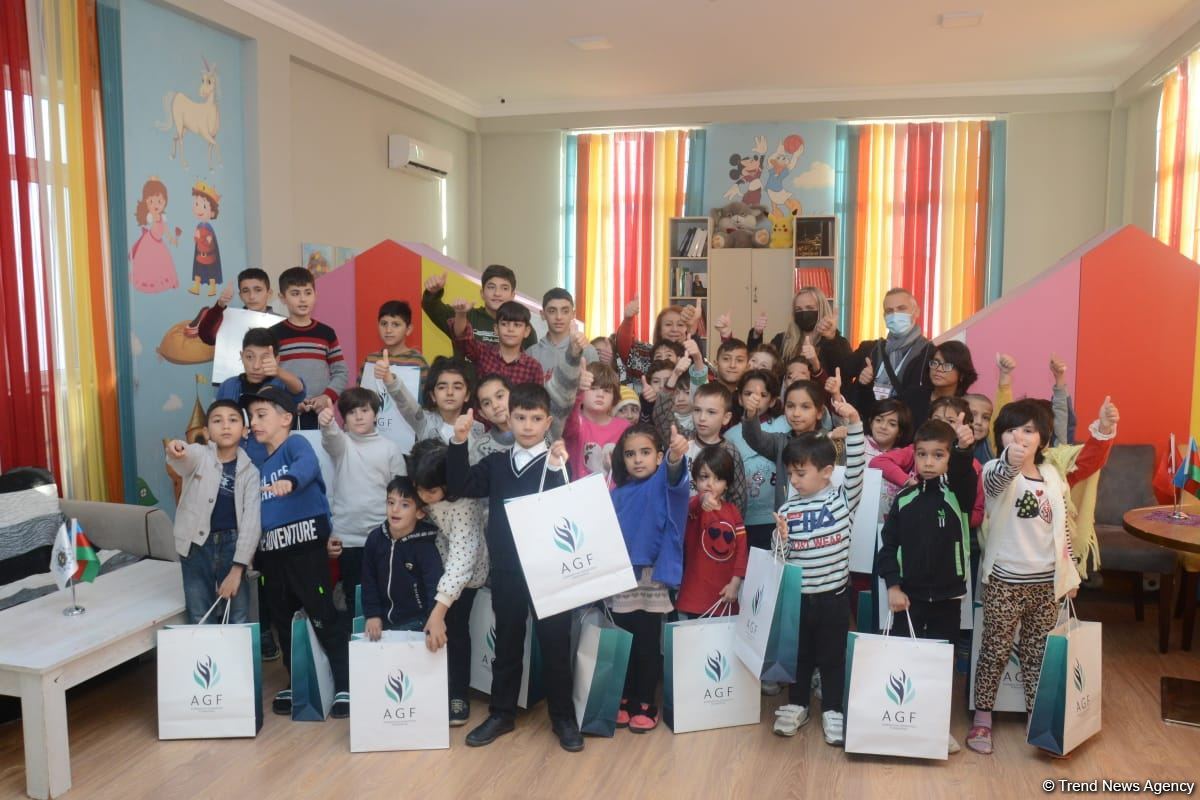 Azərbaycan Gimnastika Federasiyası Bakıda dünya çempionatının ulduz səfirlərinin iştirakı ilə xeyriyyə aksiyası keçirib (FOTO)
