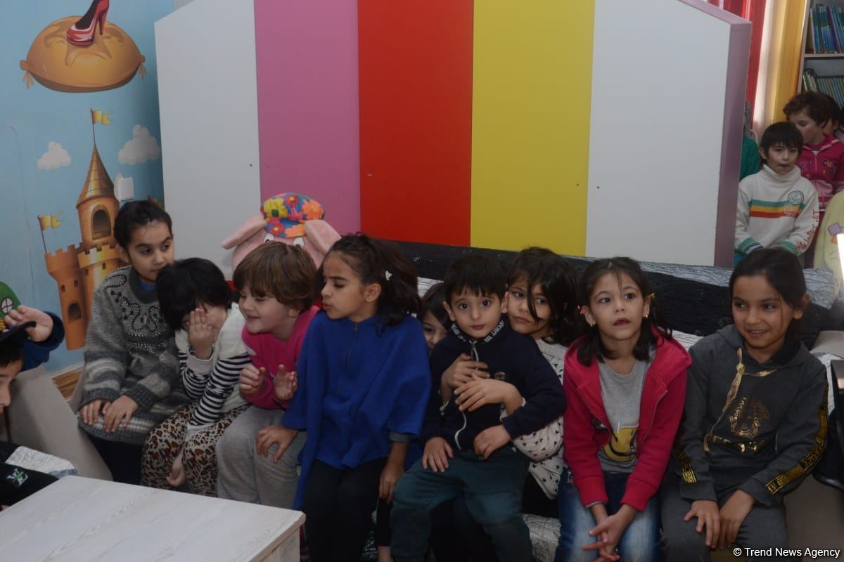 Azərbaycan Gimnastika Federasiyası Bakıda dünya çempionatının ulduz səfirlərinin iştirakı ilə xeyriyyə aksiyası keçirib (FOTO)