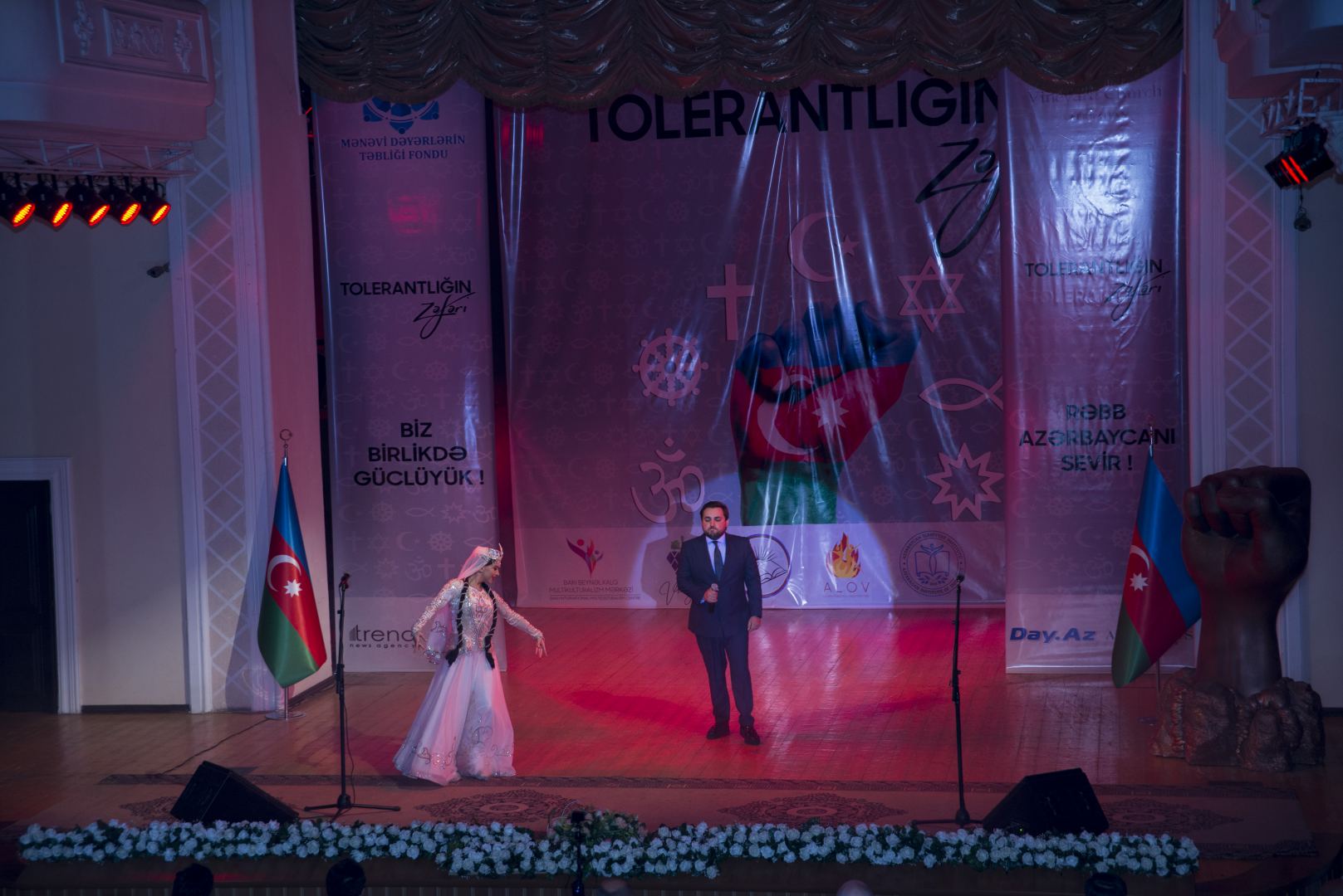 “Beynəlxalq Tolerantlıq Günü” münasibətilə “Tolerantlığın Zəfəri” adlı konsert proqramı təşkil edilib (FOTO/VİDEO)