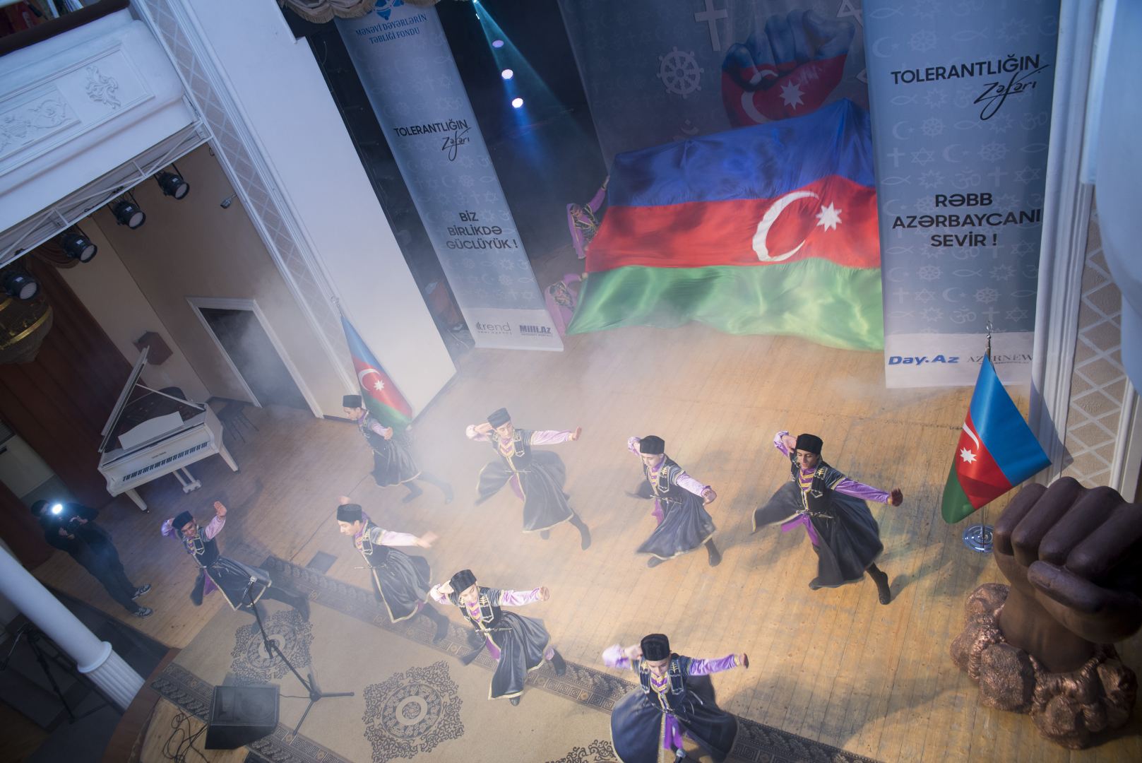 “Beynəlxalq Tolerantlıq Günü” münasibətilə “Tolerantlığın Zəfəri” adlı konsert proqramı təşkil edilib (FOTO/VİDEO)