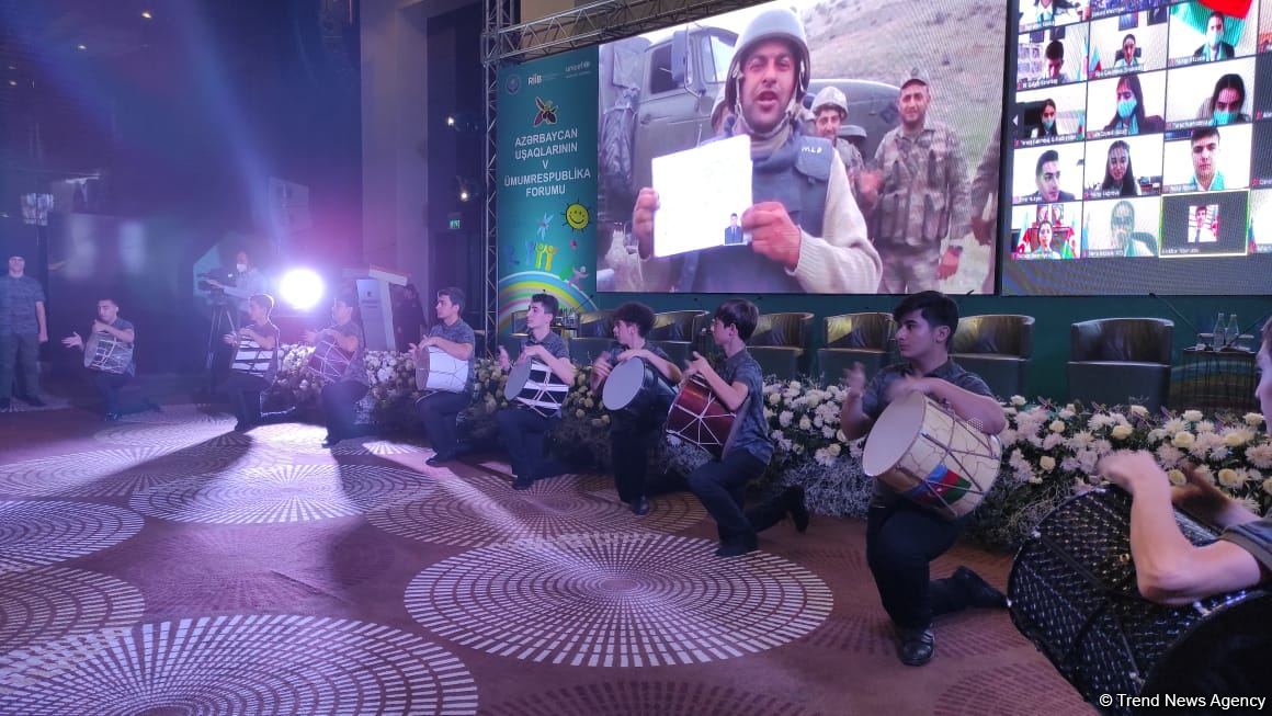 Azərbaycan Uşaqlarının V Ümumrespublika Forumu keçirilir (FOTO)