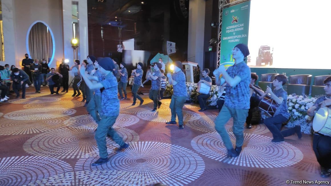 Azərbaycan Uşaqlarının V Ümumrespublika Forumu keçirilir (FOTO)