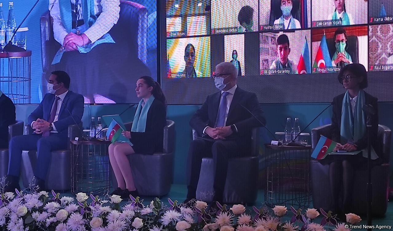 Azərbaycan Uşaqlarının V Ümumrespublika Forumu keçirilir (FOTO)