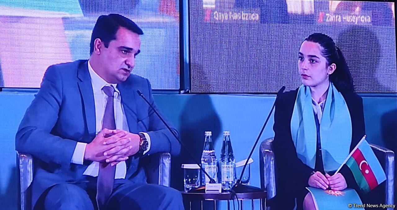 Azərbaycan Uşaqlarının V Ümumrespublika Forumu keçirilir (FOTO)
