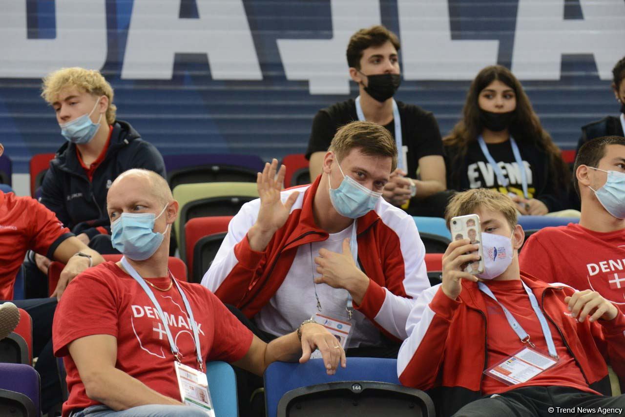 Bakıda Batut Gimnastikası və Tamblinq üzrə 35-ci Dünya Çempionatının birinci günü start götürüb (FOTO)
