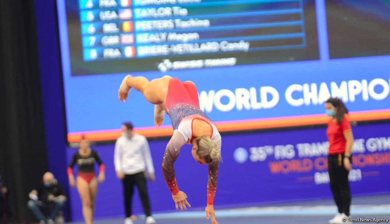 Batut Gimnastikası və Tamblinq üzrə Dünya Çempionatında finallar başlayıb (FOTO)
