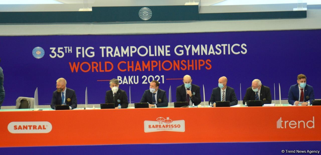 Batut Gimnastikası və Tamblinq üzrə Dünya Çempionatında finallar başlayıb (FOTO)
