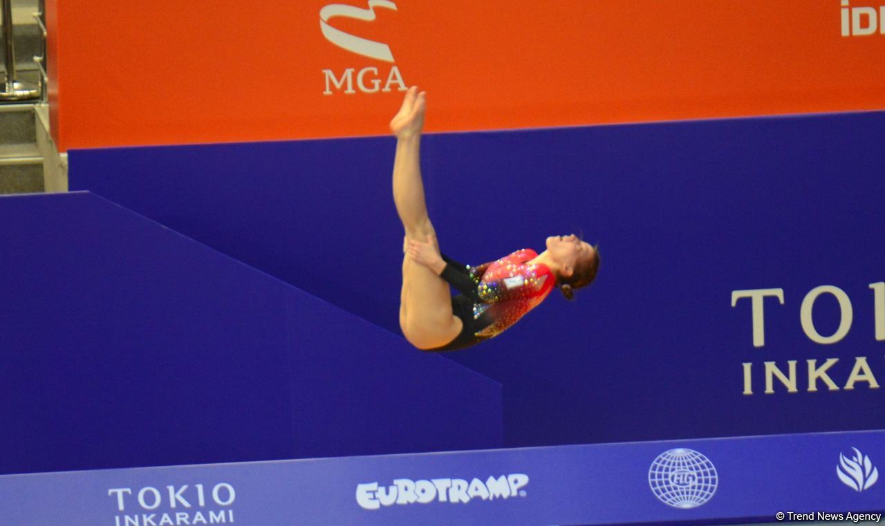 Batut Gimnastikası və Tamblinq üzrə Dünya Çempionatında finallar başlayıb (FOTO)