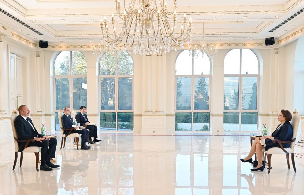 Prezident İlham Əliyev Finlandiyanın ölkəmizdə yeni təyin olunmuş səfirinin etimadnaməsini qəbul edib (YENİLƏNİB) (FOTO/VİDEO)