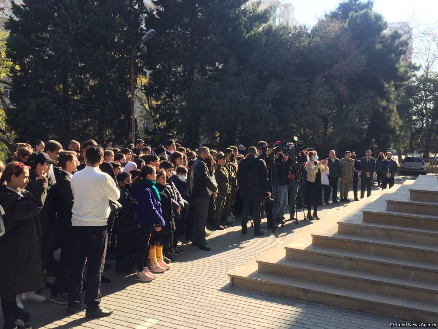 Vətən müharibəsi şəhidinin barelyefinin açılış mərasimi keçirilib (FOTO)