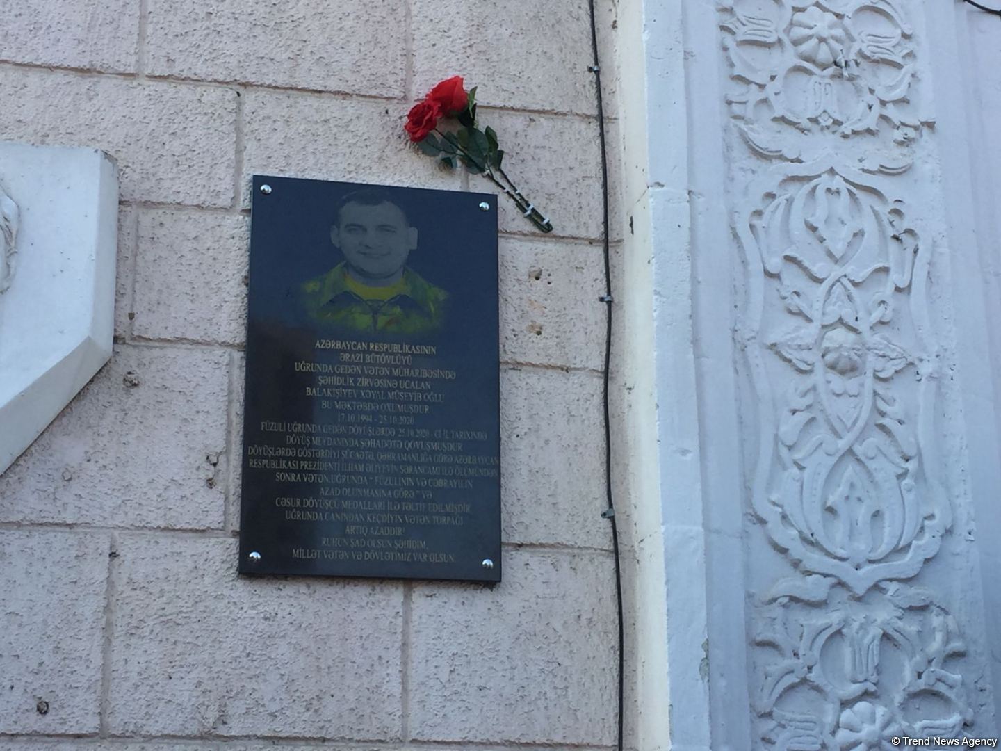 Vətən müharibəsi şəhidinin barelyefinin açılış mərasimi keçirilib (FOTO)