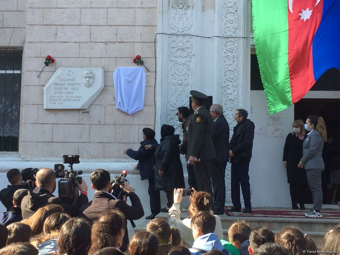 Vətən müharibəsi şəhidinin barelyefinin açılış mərasimi keçirilib (FOTO)