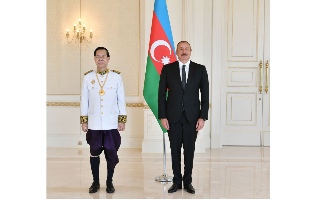 Prezident İlham Əliyev Kambocanın ölkəmizdə yeni təyin olunmuş səfirinin etimadnaməsini qəbul edib (FOTO/VİDEO) (YENİLƏNİB)
